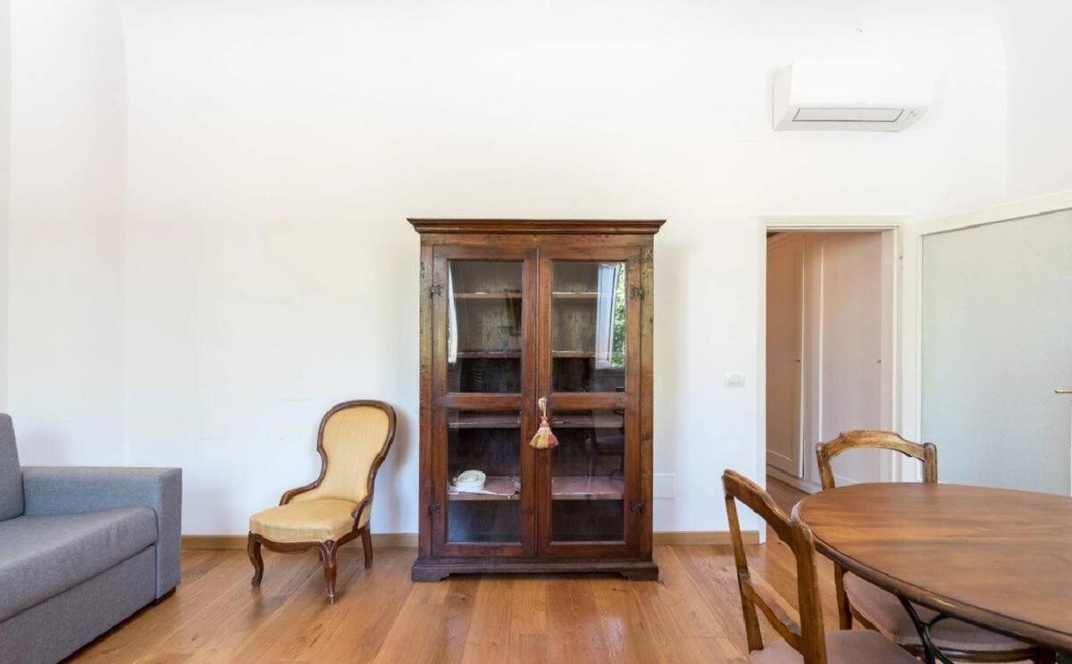 Apartamento Airy One Bedroom With Terrace Near Palazzo Pitti